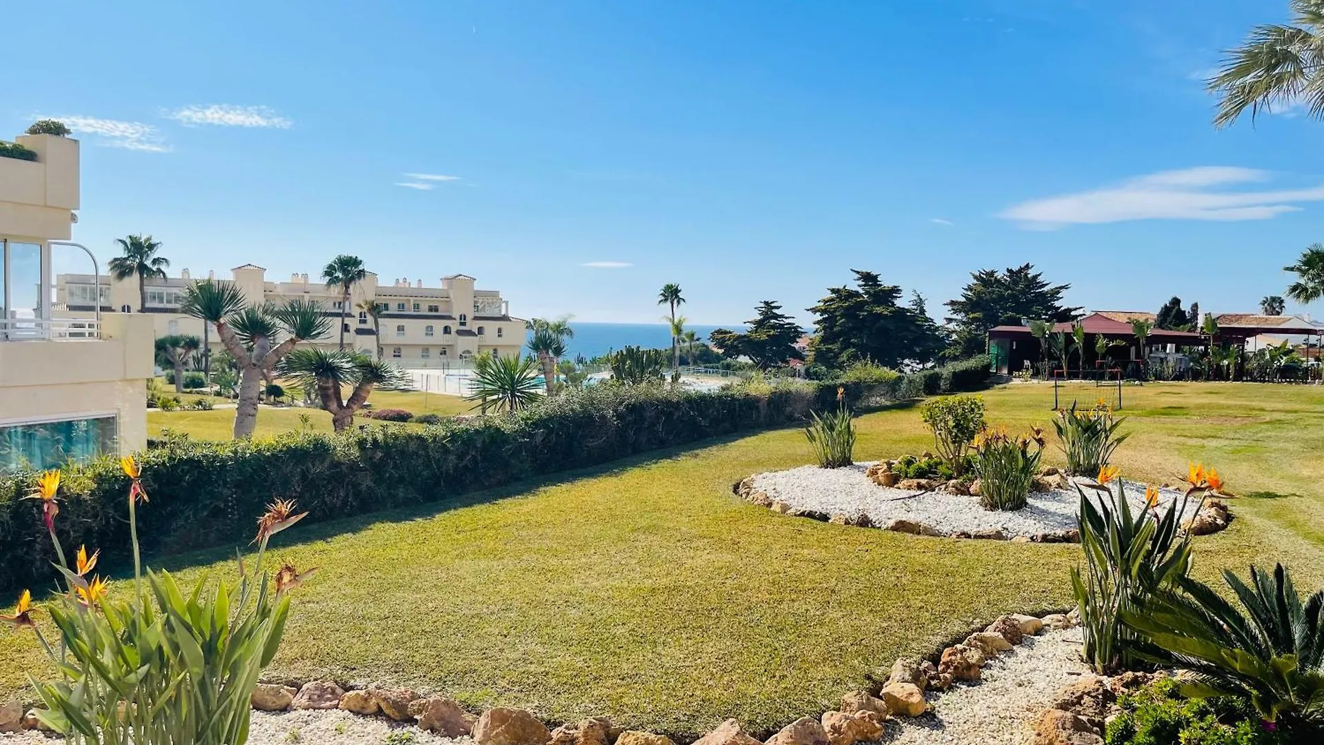 La Cala Gorgeous 2 Bedroom Apartment With Stunning Gardens, Pools And Sea Views El Faro