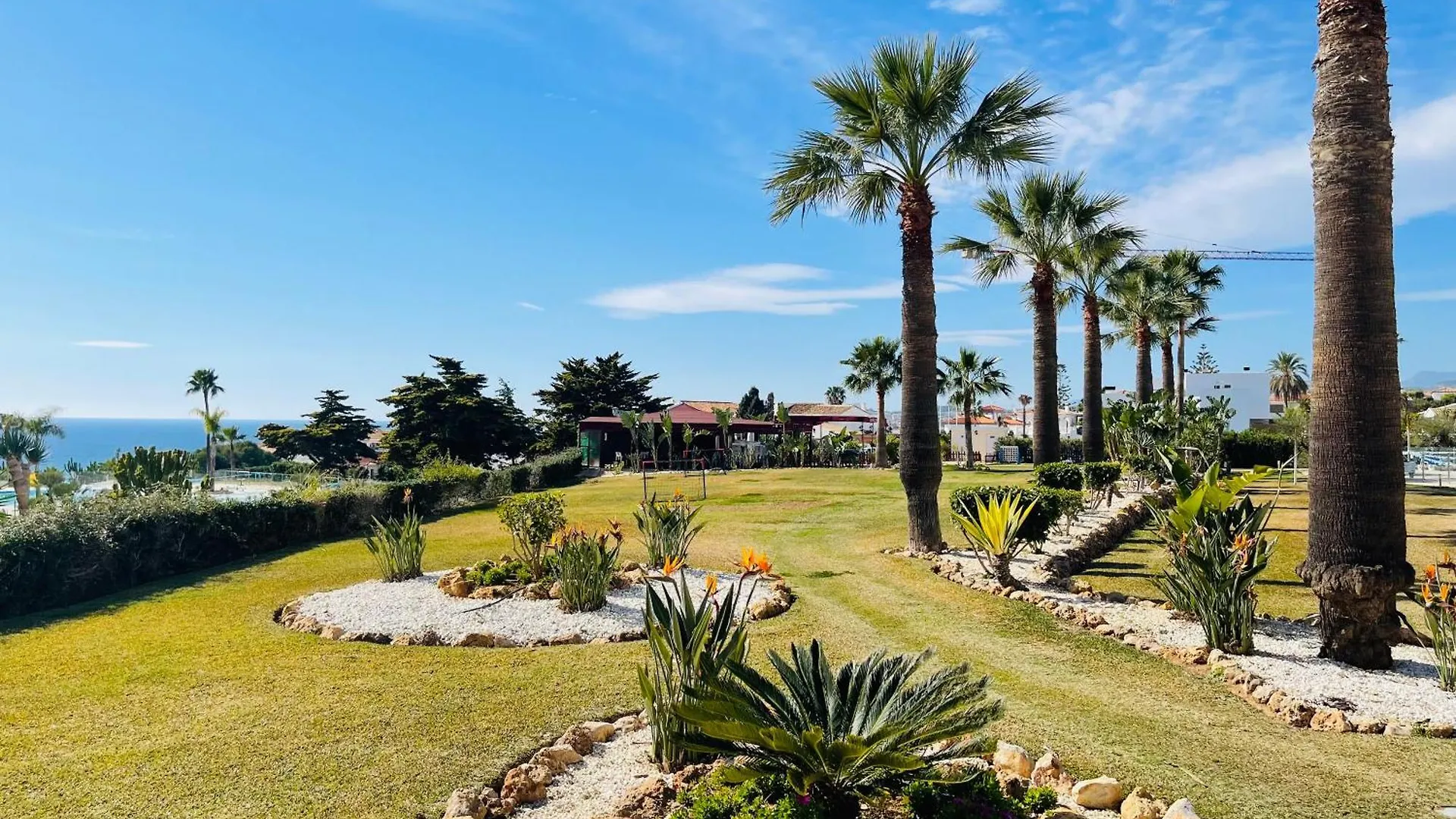 La Cala Gorgeous 2 Bedroom Apartment With Stunning Gardens, Pools And Sea Views El Faro