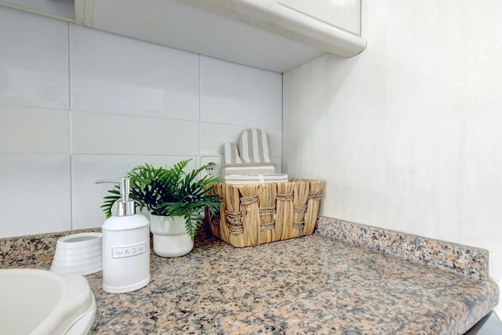 La Cala Gorgeous 2 Bedroom Apartment With Stunning Gardens, Pools And Sea Views El Faro