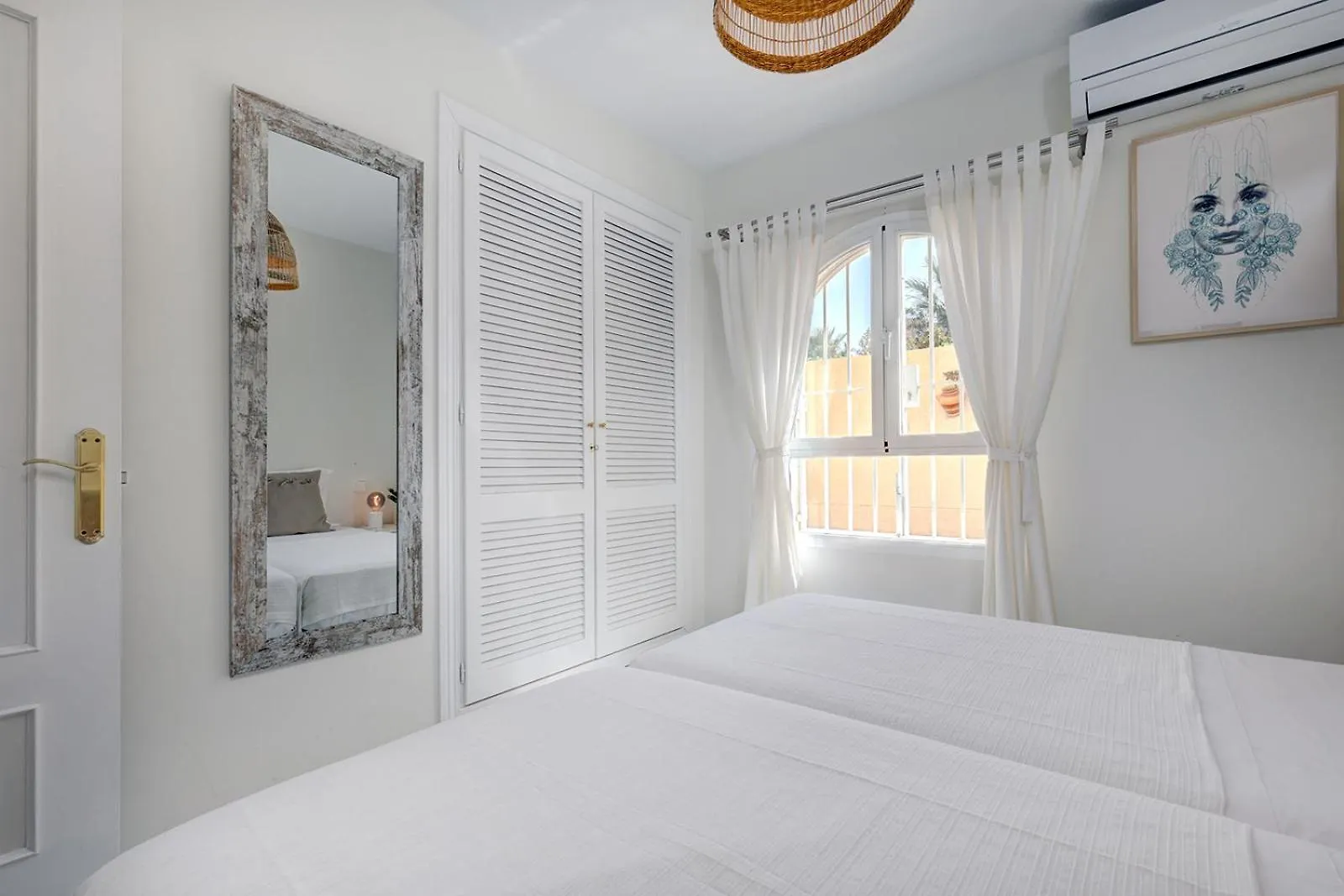 La Cala Gorgeous 2 Bedroom Apartment With Stunning Gardens, Pools And Sea Views El Faro