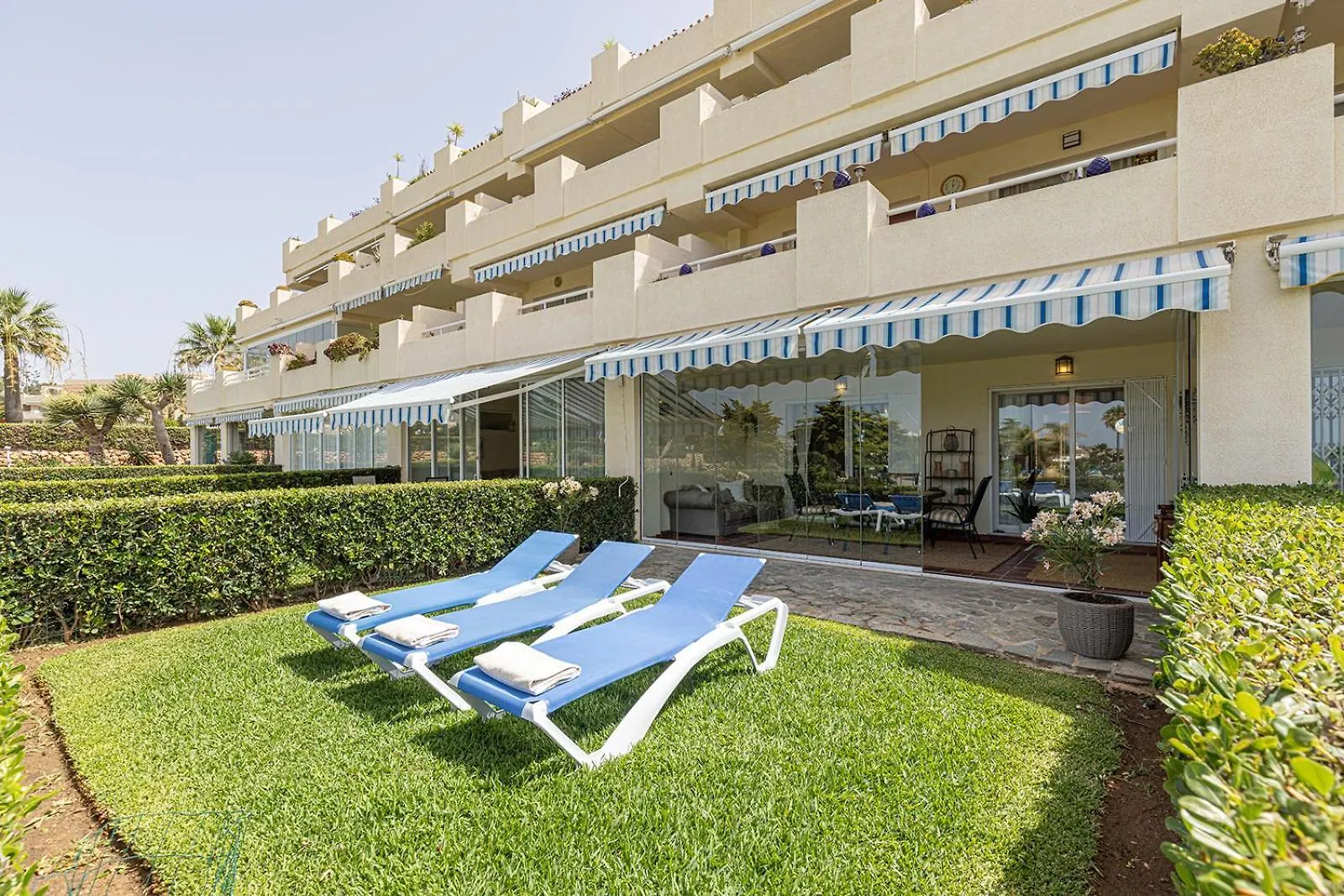 La Cala Gorgeous 2 Bedroom Apartment With Stunning Gardens, Pools And Sea Views El Faro