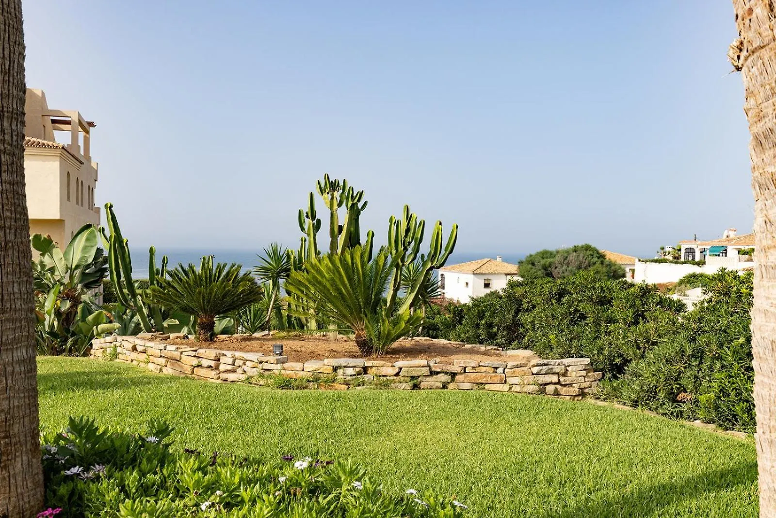 La Cala Gorgeous 2 Bedroom Apartment With Stunning Gardens, Pools And Sea Views El Faro Spain