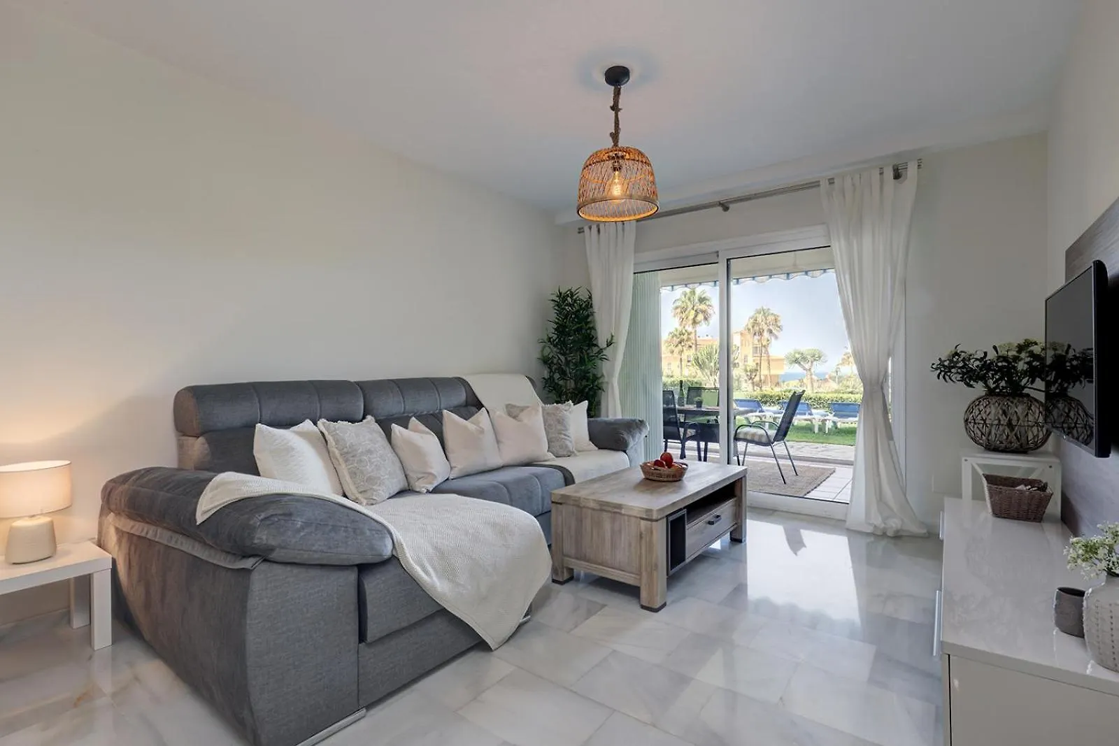 La Cala Gorgeous 2 Bedroom Apartment With Stunning Gardens, Pools And Sea Views El Faro
