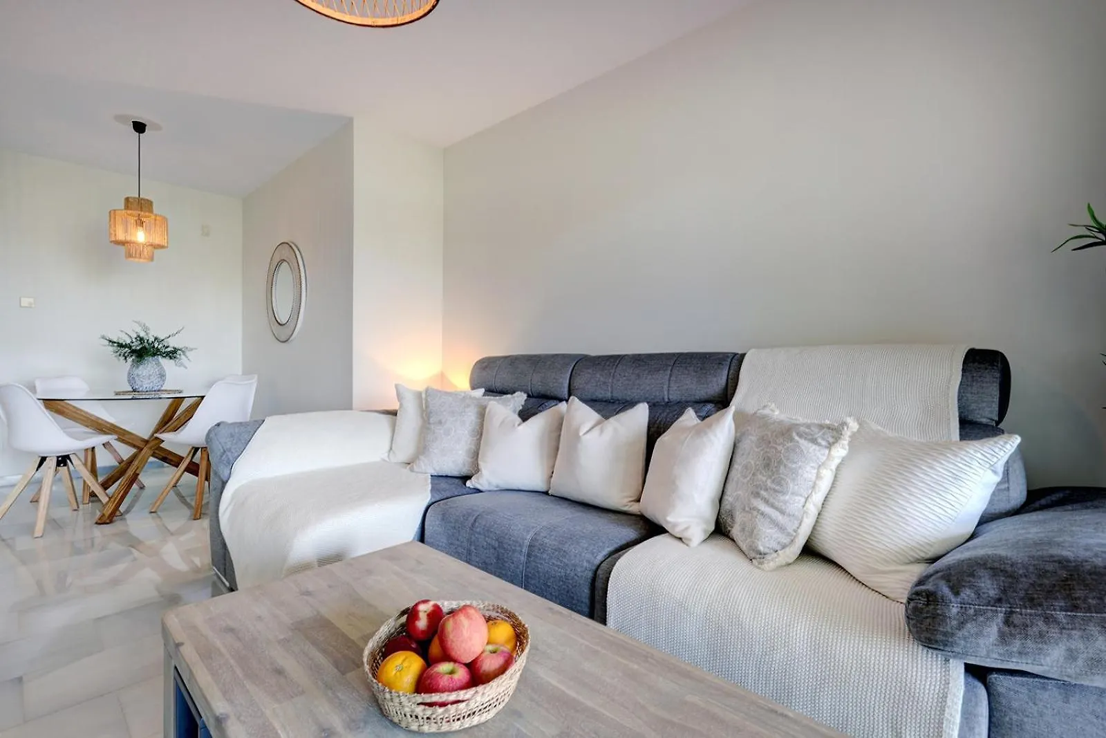 La Cala Gorgeous 2 Bedroom Apartment With Stunning Gardens, Pools And Sea Views El Faro